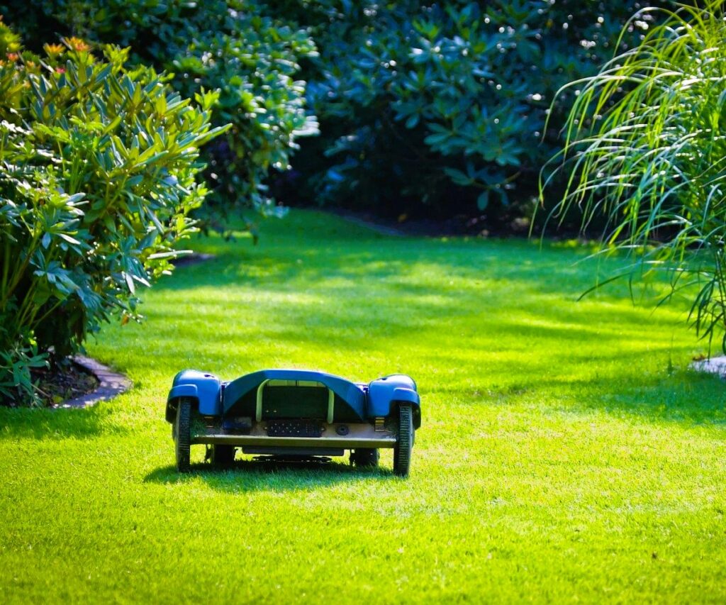 Graze Mowing  Automating Commercial Lawn Care